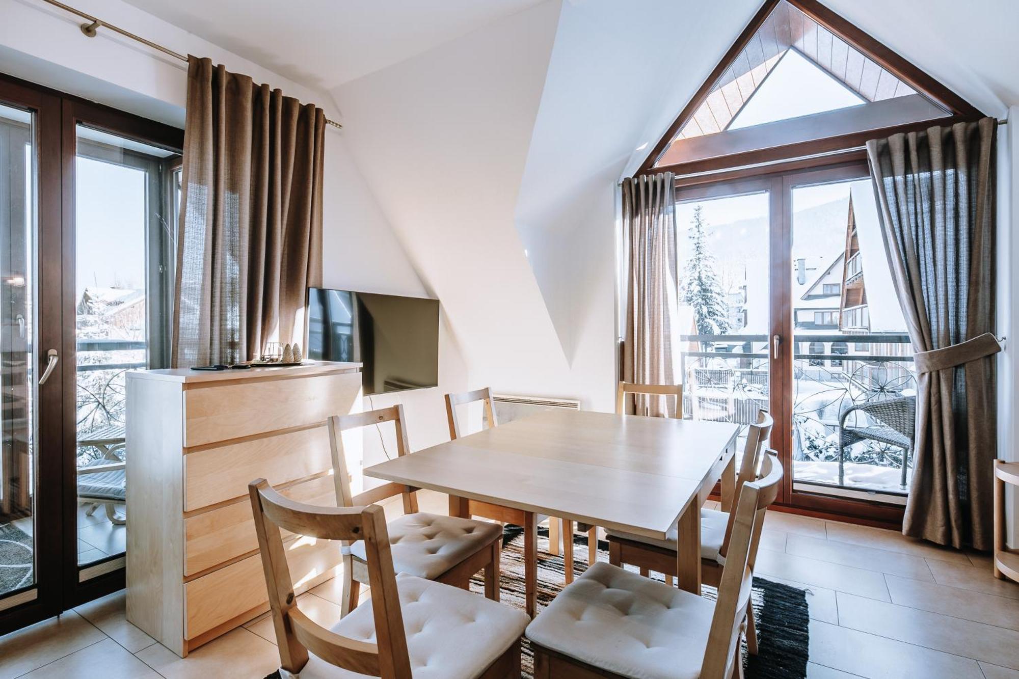 Szafir Mozaika Centrum Piec Kominkowy Apartmán